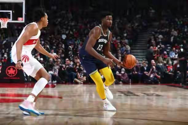  贾伦杰克逊全面发挥，灰熊战胜鹈鹕豪取五连胜佳绩